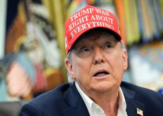 Trump quebra o silêncio e faz mais de 40 postagens em rede social após especulações sobre sua saúde.