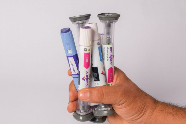 Veto de canetas emagrecedoras no SUS gera protestos de sociedades médicas