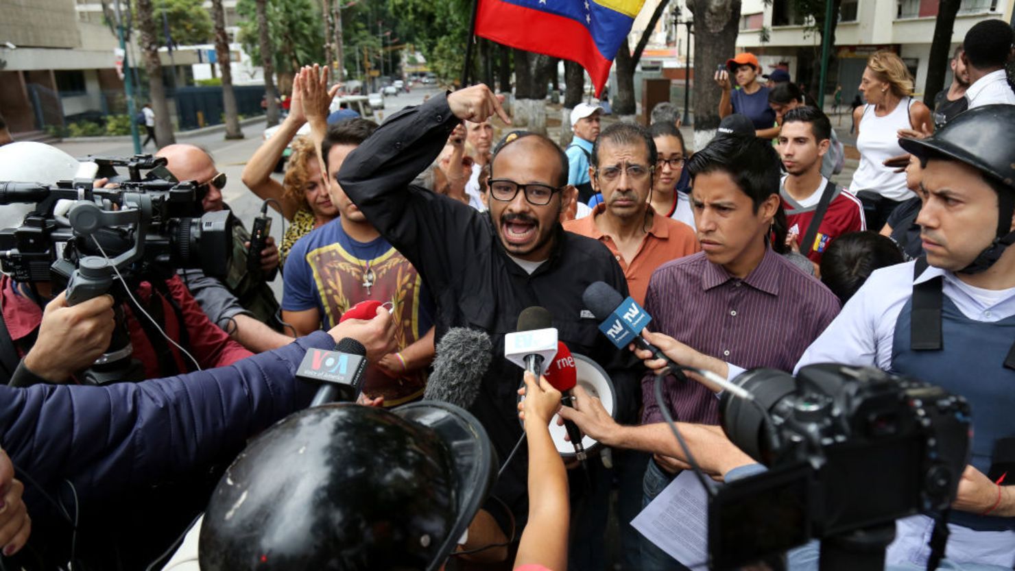 Liberação de jornalistas na Venezuela resulta em embargo de comunicação