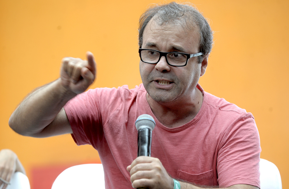 A exploração dos dados: entendendo as intenções dos grandes nomes da tecnologia.