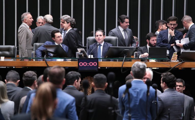 Projeto de Lei contra facções deixa delegados da Polícia Federal insatisfeitos e beneficia contribuintes com redução de imposto