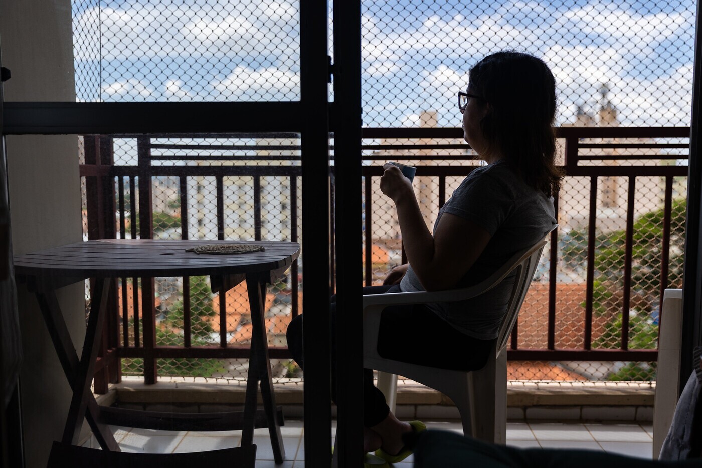 INSS enfrenta crise de recursos humanos com 56% de servidores perdidos e aumento na fila de pedidos