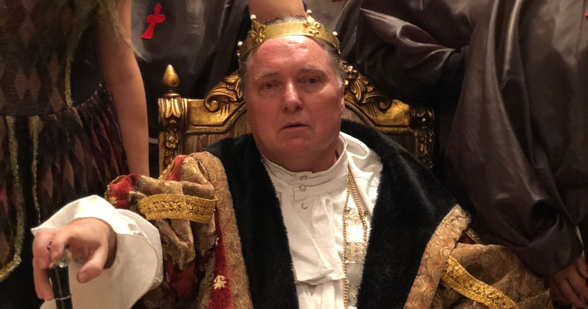 Saul Klein, herdeiro da Casas Bahia, se torna réu em caso de exploração sexual