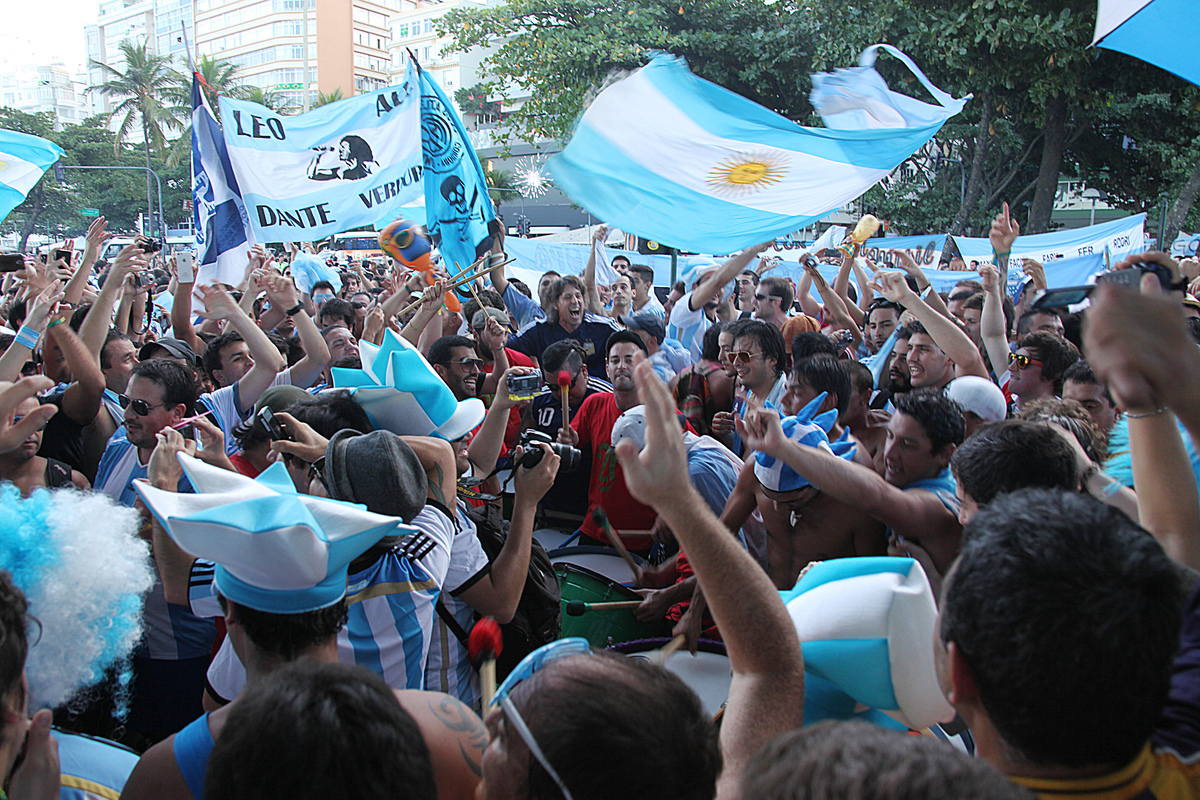 Brasil e EUA lideram discussão nas redes sociais sobre racismo na Argentina