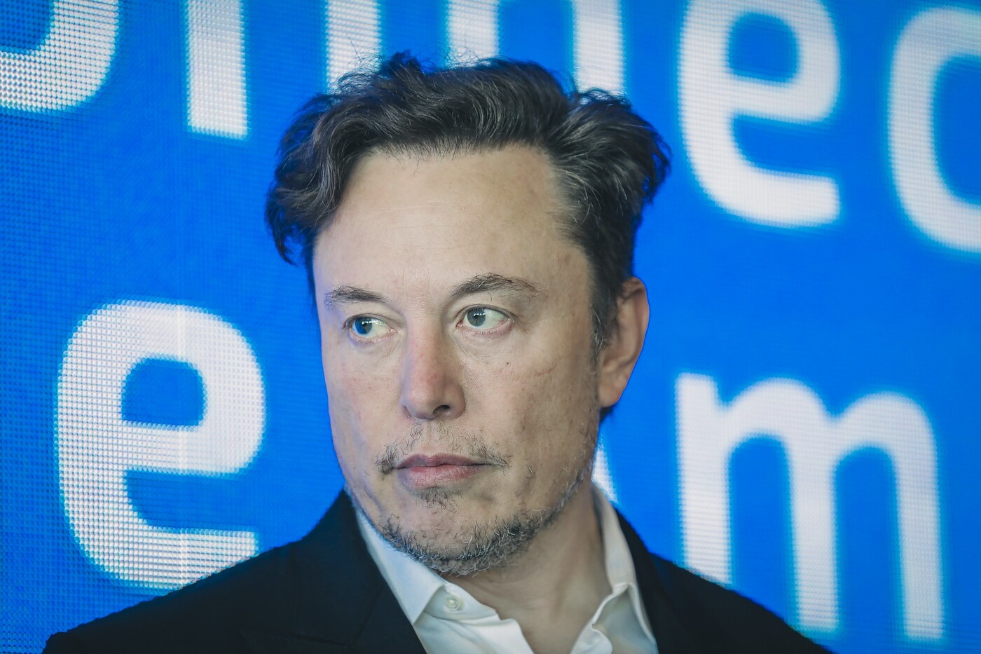 Elon Musk: o magnata polêmico que sonha em apagar as constelações do firmamento