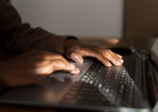Ativos nas Redes em 2026, Alvos de Investigação por Desinformação e Tentativa de Golpe