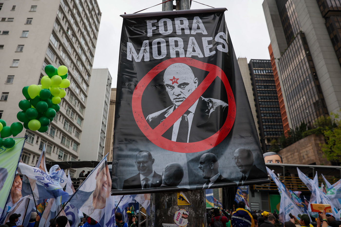 Juristas alertam para possível fragilização do STF com eleição de Flávio