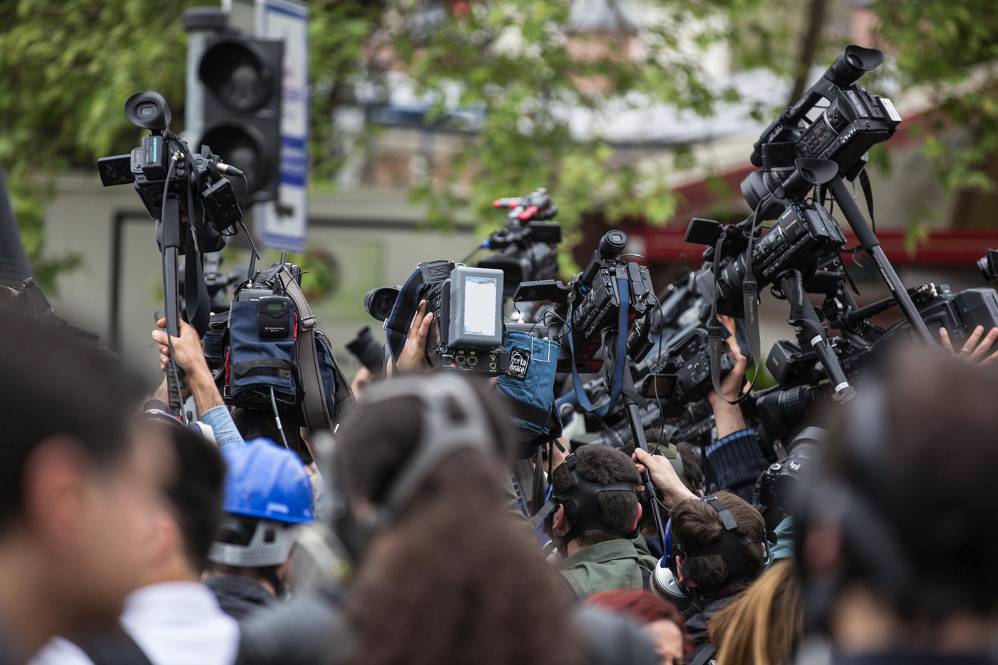 Imprensa troca exclusividade por cliques: a ascensão das redes sociais na informação